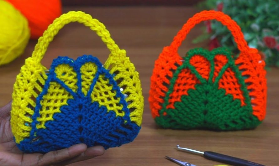 How to Crochet a Small Bag 💗🎀 – Beginner-Friendly Tutorial | Handmade with Love👜