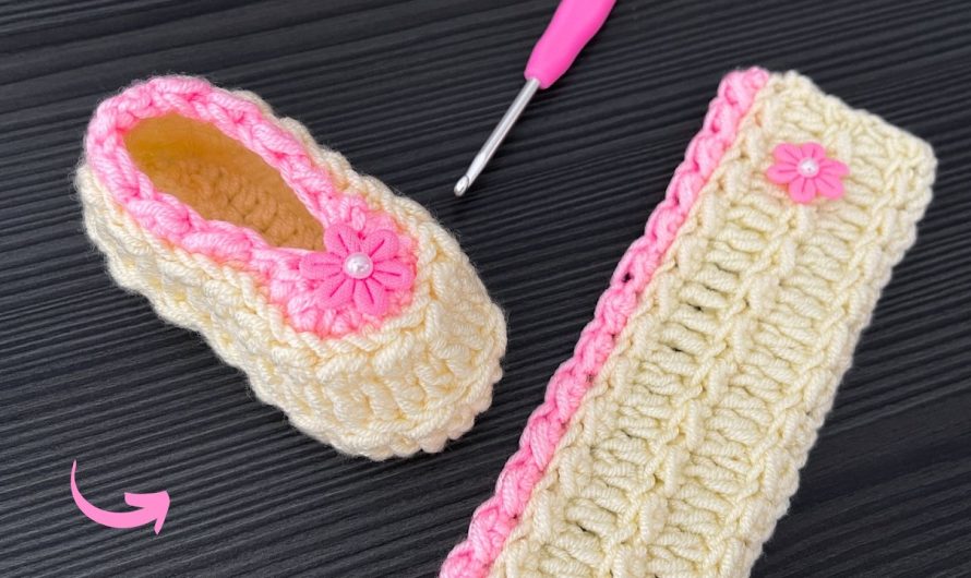 How to Easy Step-by-Step Crochet Two-Color Baby Booties