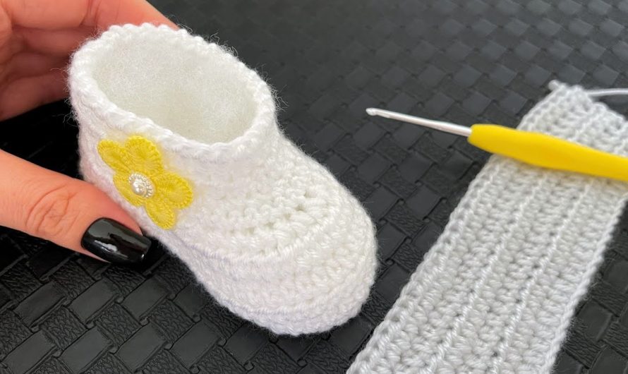 How to Make Handmade Crochet Baby Shoes (Baby Booties) 👶🧶