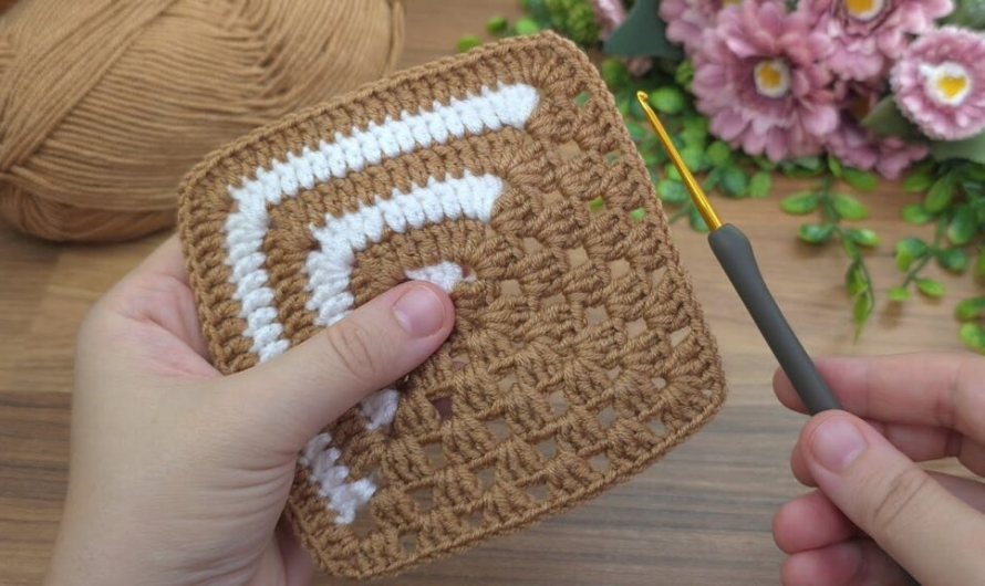 👌💖 How to Crochet a Granny Square for Beginners